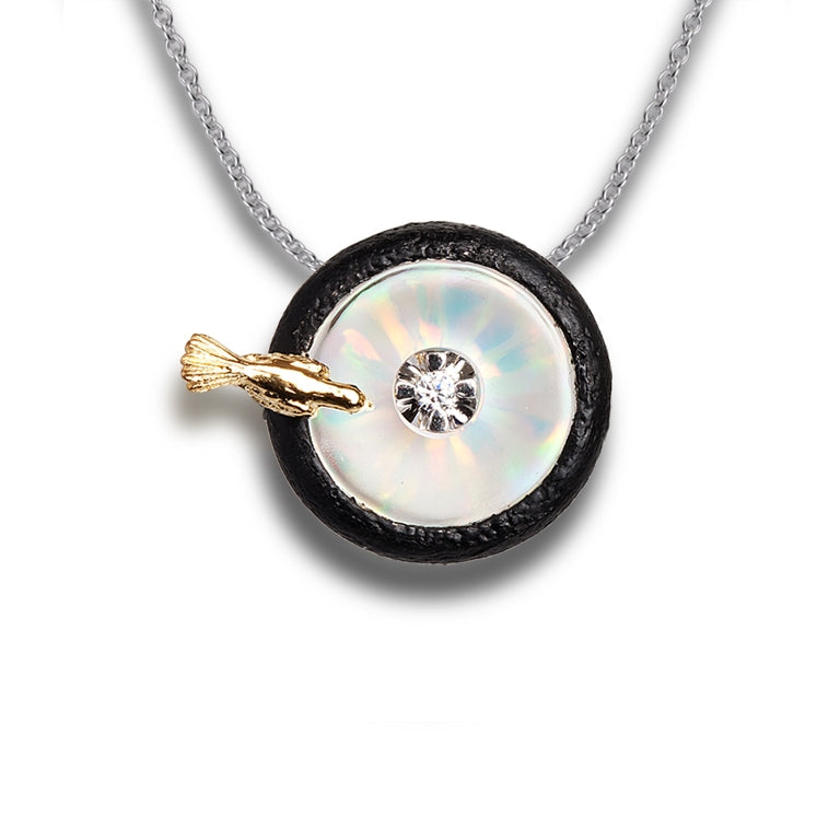 Illusia Pendant