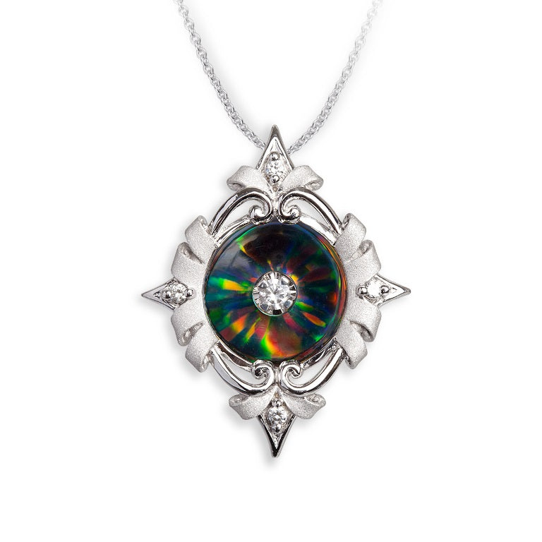 Illusia Pendant